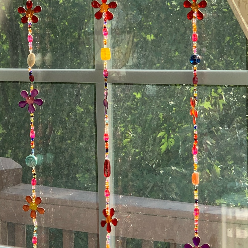 Chakra Rainbow Beaded Suncatcher Flower Strand - Picture 13 of 13